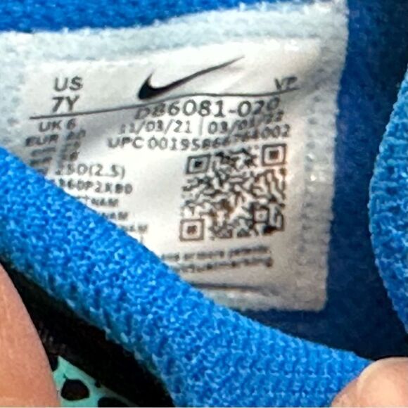 Nike Giannis Immortality GS Black
Washed Teal YOUTH - Picture 4 of 6